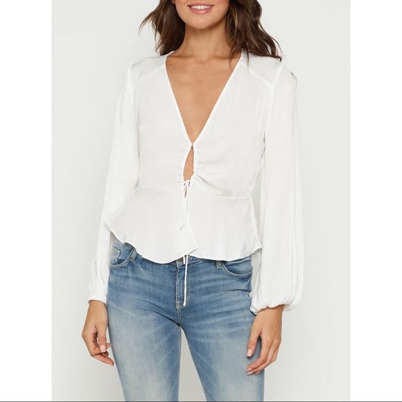 🌴 Mix & Match 2/$150 🌴 Luxe Deluxe “Look Twice” Cropped Blouse/Jacket - Picture 2 of 5